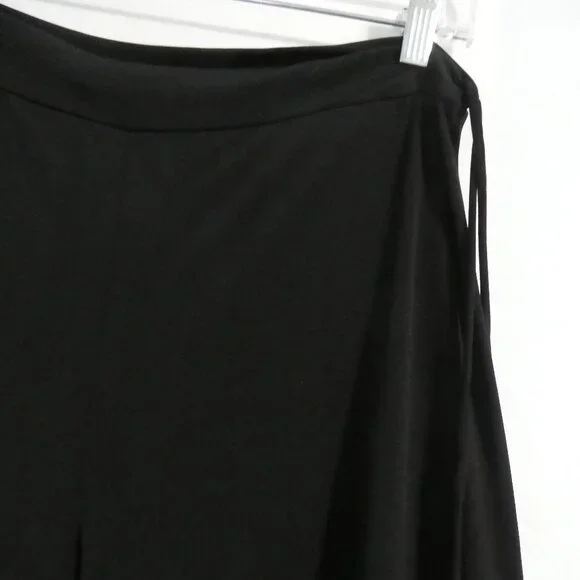 AB STUDIO | large | Capri Leggings With Decorative Double String Sides | USA - Picture 5 of 16